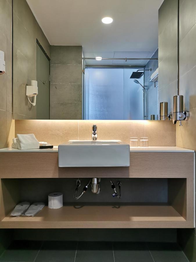 Otel Hotel Sibu Zewnętrze zdjęcie