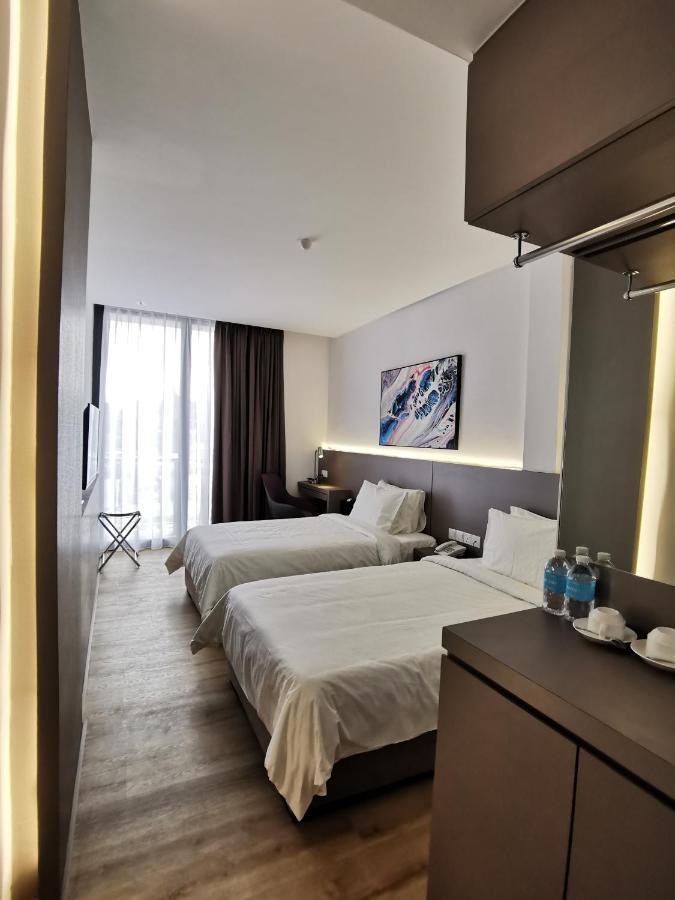 Otel Hotel Sibu Zewnętrze zdjęcie